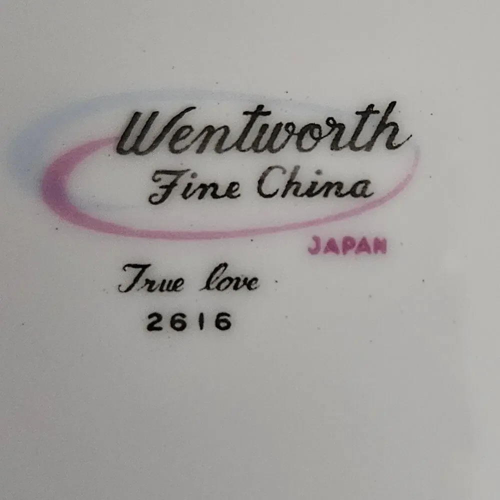 Wentworth Fine China True Love 2616 Japan Salad Plates Set of 4 Platinum Trim